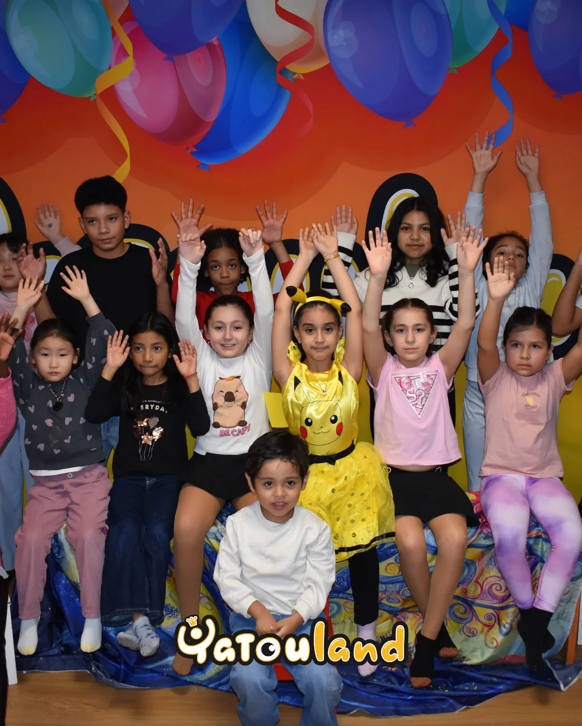 Photo de groupe d'un anniversaire à Yatouland
