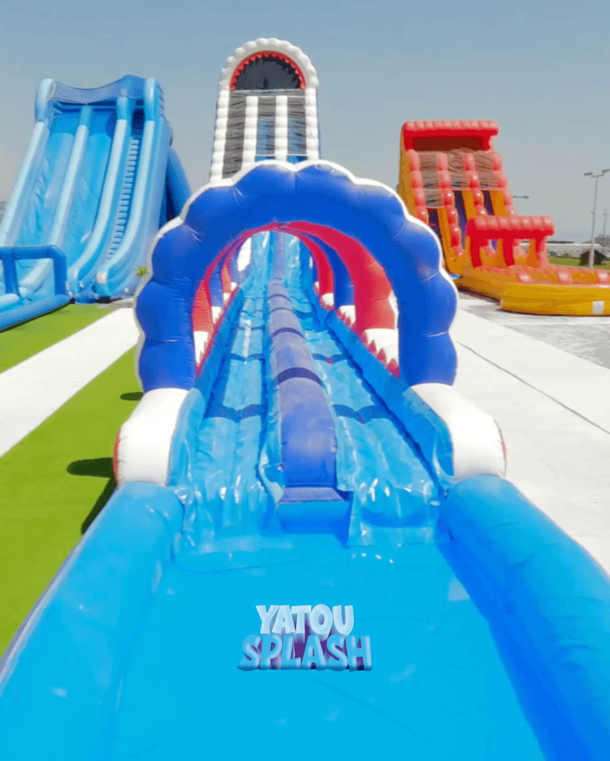 Toboggans aquatiques de course